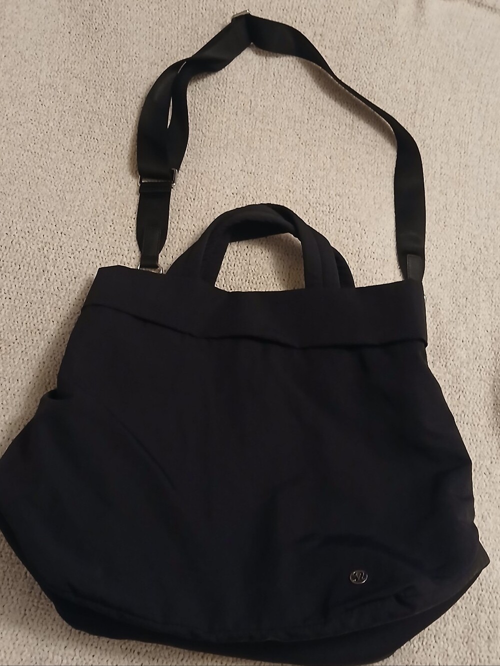 Lululemon On My Level Black Tote